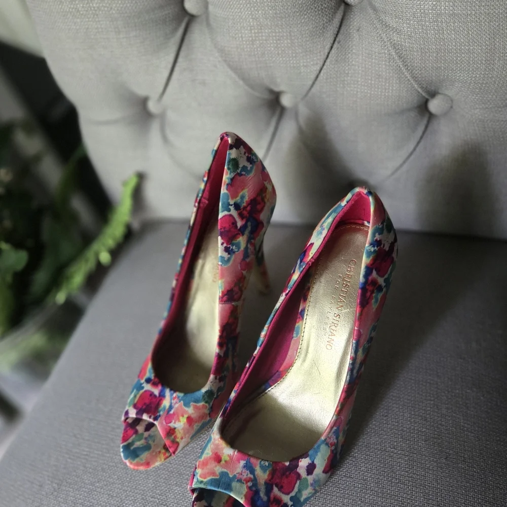 Christian Siriano Pink Multicolor Floral Peep-Toe Pumps